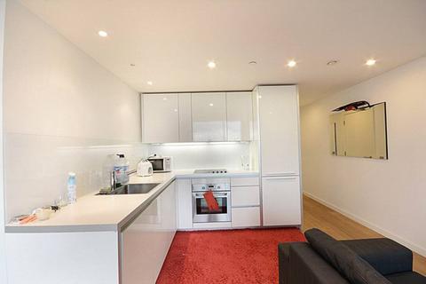 2 bedroom flat to rent, Walworth Road, Elephant and Castle, London, SE1