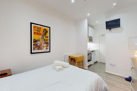 1 bedroom property to rent, Blenheim Gardens, London, NW2 4NT