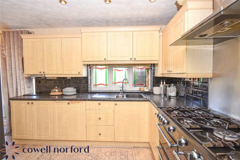 4 bedroom semi-detached house for sale, Rochdale, Greater Manchester OL16