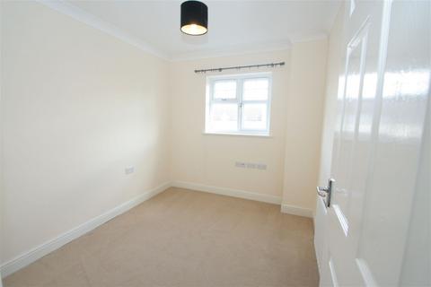 2 bedroom flat to rent, Catherine Road, Newbury RG14