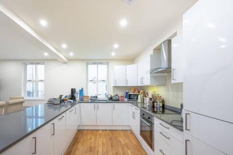 3 bedroom flat to rent - Kilburn, Kilburn, London, NW6