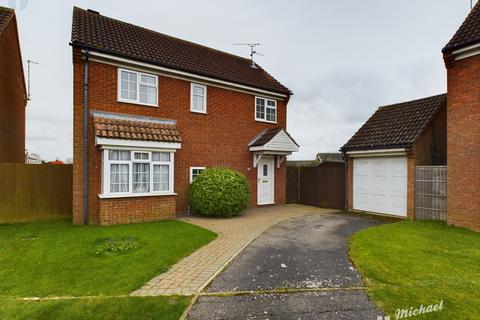 3 bedroom detached house for sale, Wallace End, Aylesbury, Buckinghamshire