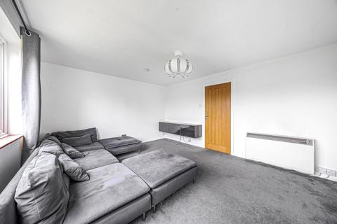 3, Pretoria House Rodwell Close, Ruislip, HA4 9NG