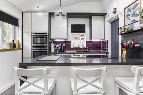 7 Drake Avenue, Didcot, OX11 0AD