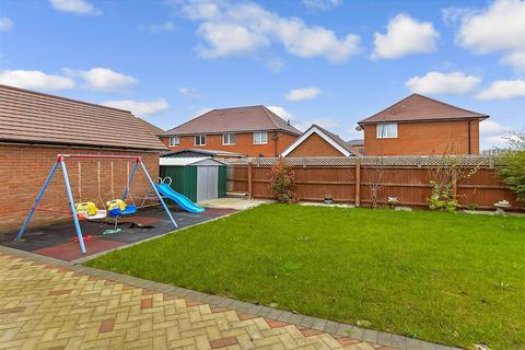 12 Cooper Drive, Herne Bay, CT6 5FF