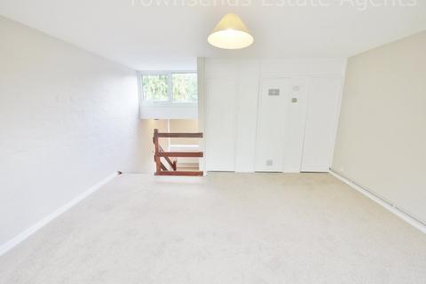 1 Leaf Close, Northwood, HA6 2YY
