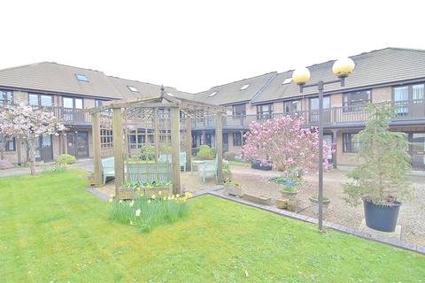 1 bedroom apartment for sale, St Matthews Court, Church Road, Stroud, Gloucestershire, GL5
