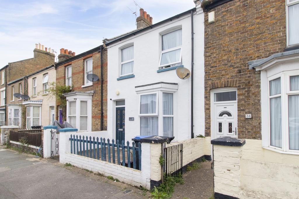 Milton Avenue, Margate, CT9 4 bed terraced house for sale £215,000