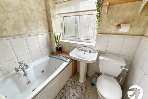 3 bedroom end of terrace house for sale, Grosvenor Avenue, Chatham, Kent, ME4