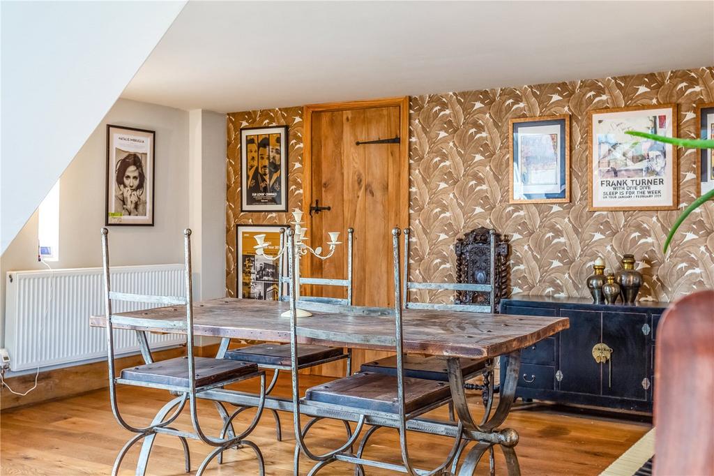 Dining/ Living Room