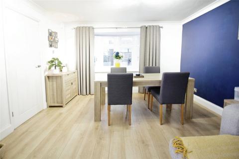 3 bedroom terraced house to rent, Ardleigh, Basildon, SS16