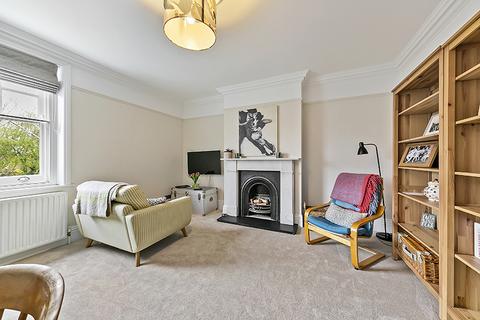 2 bedroom flat for sale, Sheen Park, Richmond TW9