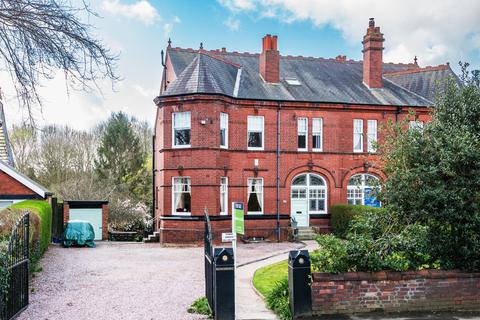 6 bedroom semi-detached house for sale, Urmston Lane, Stretford, M32 9EF