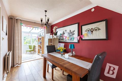 12 Blakeborough Drive, Harold Wood, Romford, RM3 0WS