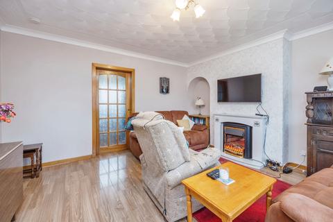 4 Dovecastle Drive, Strathaven, ML10 6BH