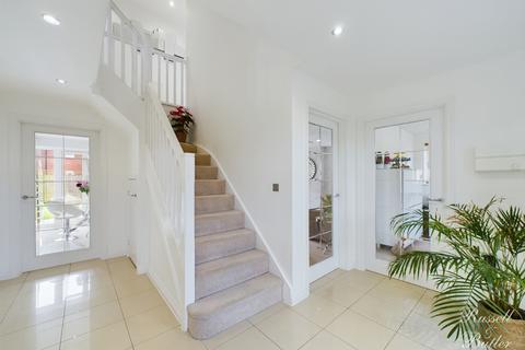 5 bedroom house for sale - Newcombe Crescent, Buckingham