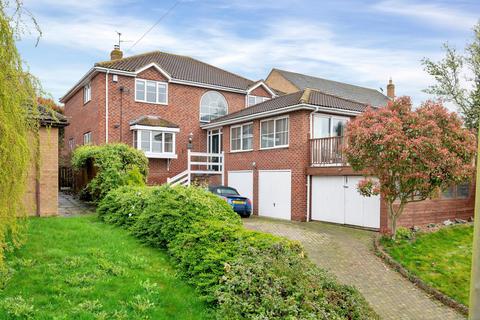 4 bedroom detached house for sale, Toft, Bourne