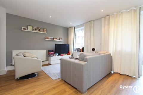 2 bedroom flat to rent, Howard Road, Stanmore, HA7