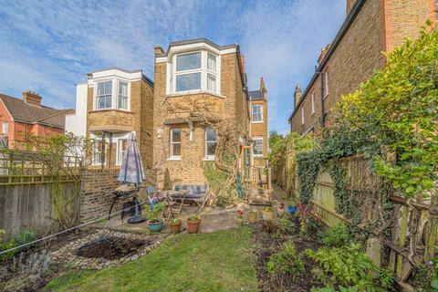 163 Richmond Road, Kingston Upon Thames, KT2 5DA