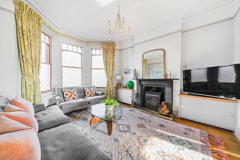 163 Richmond Road, Kingston Upon Thames, KT2 5DA