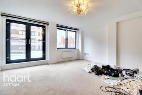 2 bedroom flat to rent, Sutton Court Road, SM1
