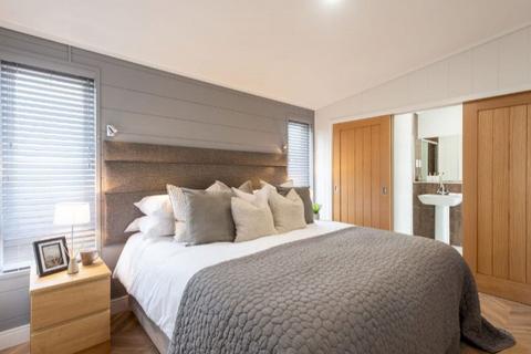 2 bedroom lodge for sale, 7 Lake View, Westbury BA13