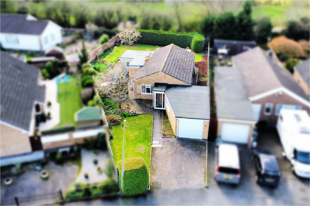 Barry Drive, Kirby Muxloe, LE9 3 bed detached bungalow for sale £350,000