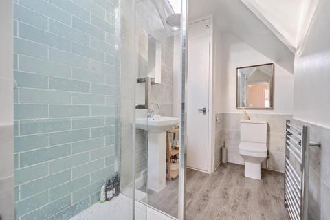 2 bedroom flat for sale, High Wycombe,  Buckinghamshire,  HP11