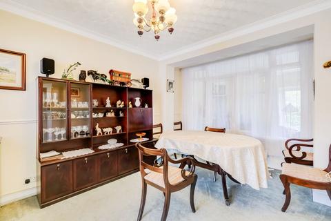 3 bedroom semi-detached house for sale, Chingford E4