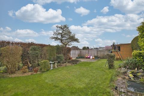 4 Albert Road, Capel Le Ferne, Folkestone, CT18 7JY