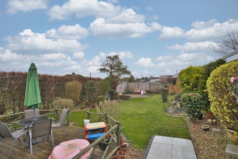 4 Albert Road, Capel Le Ferne, Folkestone, CT18 7JY