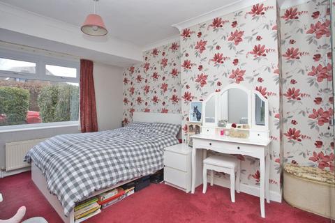 4 Albert Road, Capel Le Ferne, Folkestone, CT18 7JY
