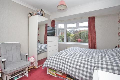 4 Albert Road, Capel Le Ferne, Folkestone, CT18 7JY