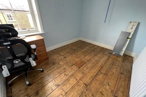 31 Albert Road, Shipley, BD18 4NS