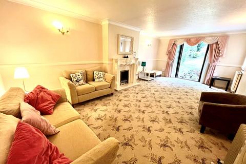 5 bedroom detached house for sale - Manor Drive, Bingley BD16