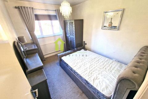 3 bedroom flat to rent, Denton, Northampton NN7