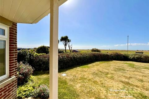 3 bedroom apartment for sale, Marine Drive West, Barton on Sea, New Milton, Hampshire, BH25