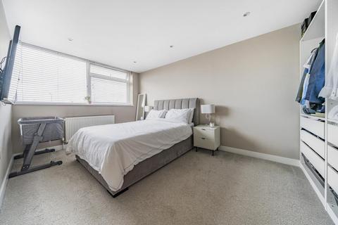 2 bedroom flat for sale, Wickham Road, Croydon