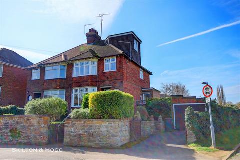 4 bedroom semi-detached house for sale - North Street, Daventry NN11