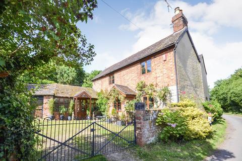 4 bedroom detached house for sale, The Leigh, Gloucestershire