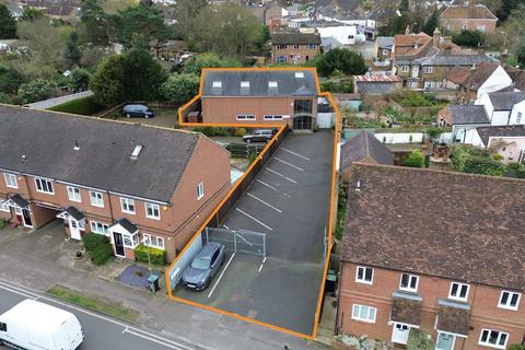 Office to rent, Fives Court, 83 The Crescent, Abbots Langley, WD5 0DR