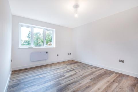 2 bedroom flat to rent - Bessemer Road, Basingstoke, RG21