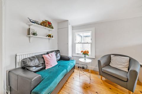 3 bedroom flat for sale, Solon Road, London, SW2