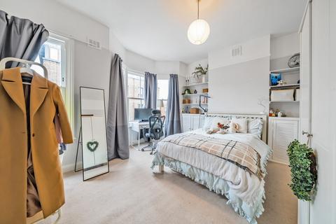 60a Solon Road, London, SW2 5UY