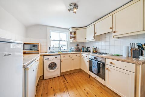 60a Solon Road, London, SW2 5UY