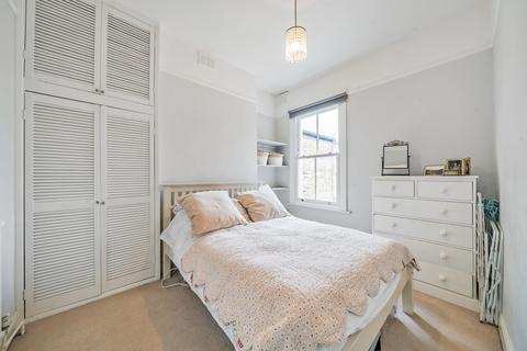 60a Solon Road, London, SW2 5UY