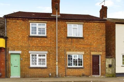 3 bedroom cottage for sale - Main Street, Yaxley, PE7