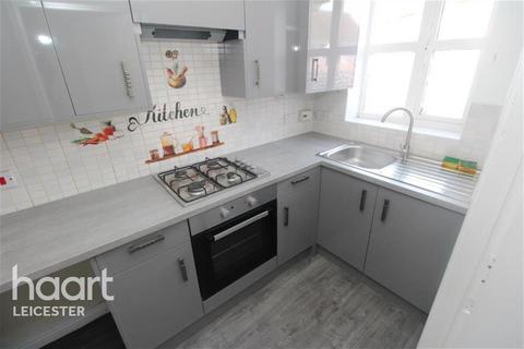 4 bedroom terraced house to rent, Blacksmith Place