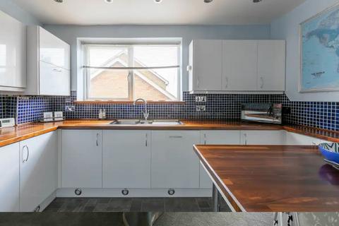 2 bedroom flat for sale, Prospect Place, Tremont Prospect Place, CT10