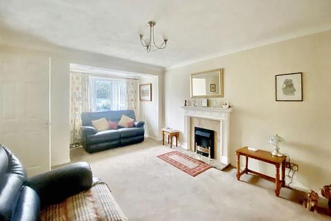 3 bedroom semi-detached house for sale, Burnham Close, South Beach, Blyth, Northumberland, NE24 3UB